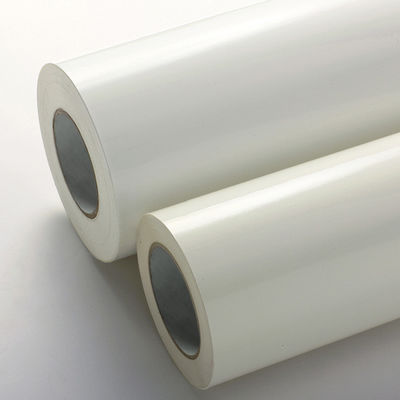 Materiale per etichette stampate con carta rivestita da 80 gm con spessore pari a 72±5% e resistenza alla buccia ≥ 9N 90°
