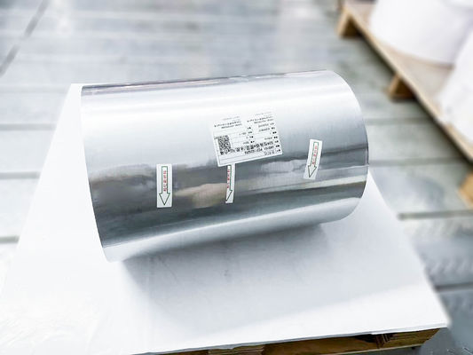 Buon prezzo Etichette in bianco adesivo Jumbo Roll BOPP impermeabile 75μ di spessore di faccia Colla ad olio in linea