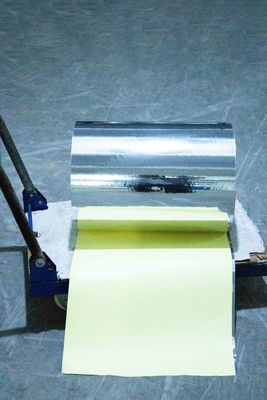 Buon prezzo Adesivo autoadesivo adesivo carta roll 50 PET argento chiaro (rivestimento) adesivo acrilico 140 giallo in linea